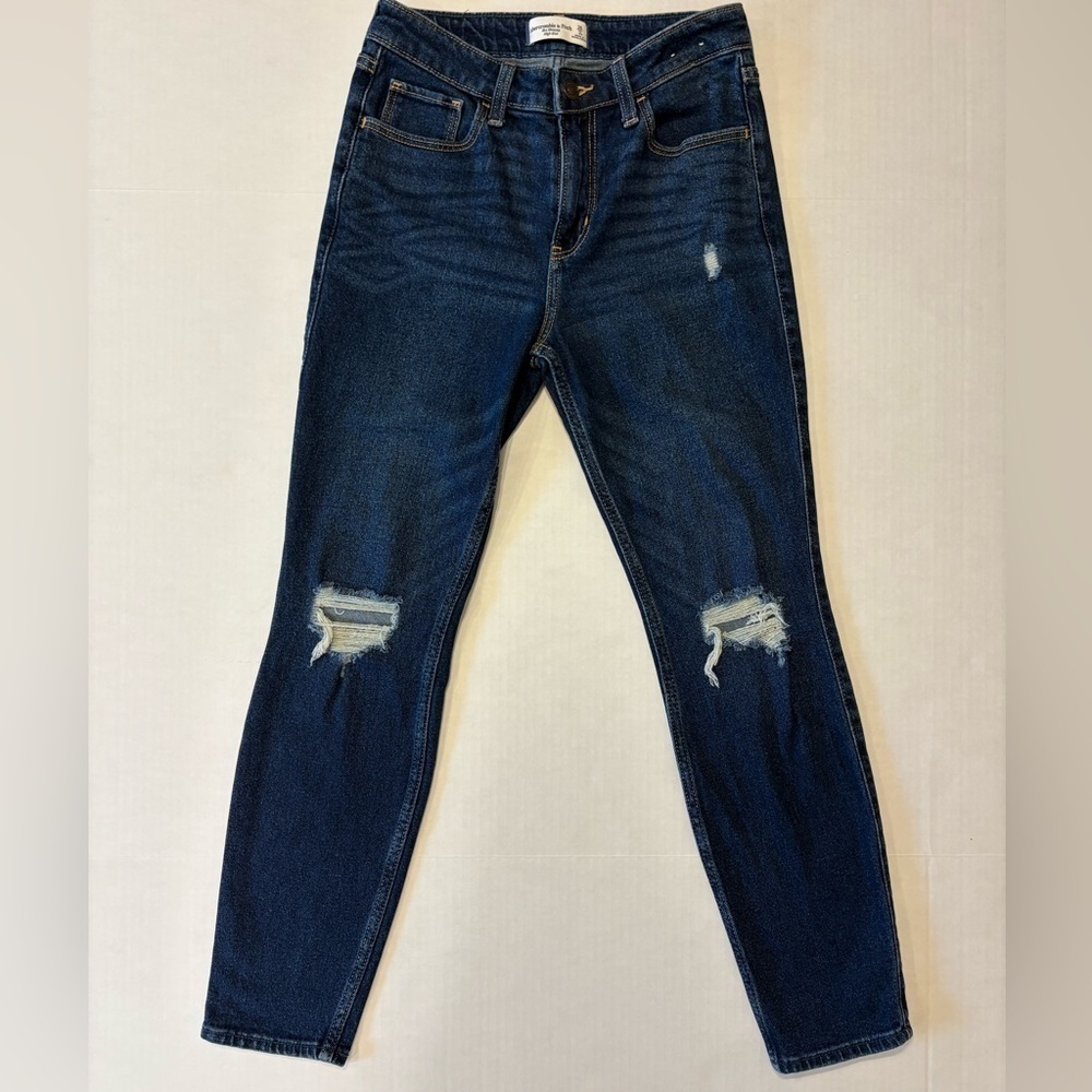 Abercrombie & Fitch The Skinny High Rise distressed jeans size 26/2R